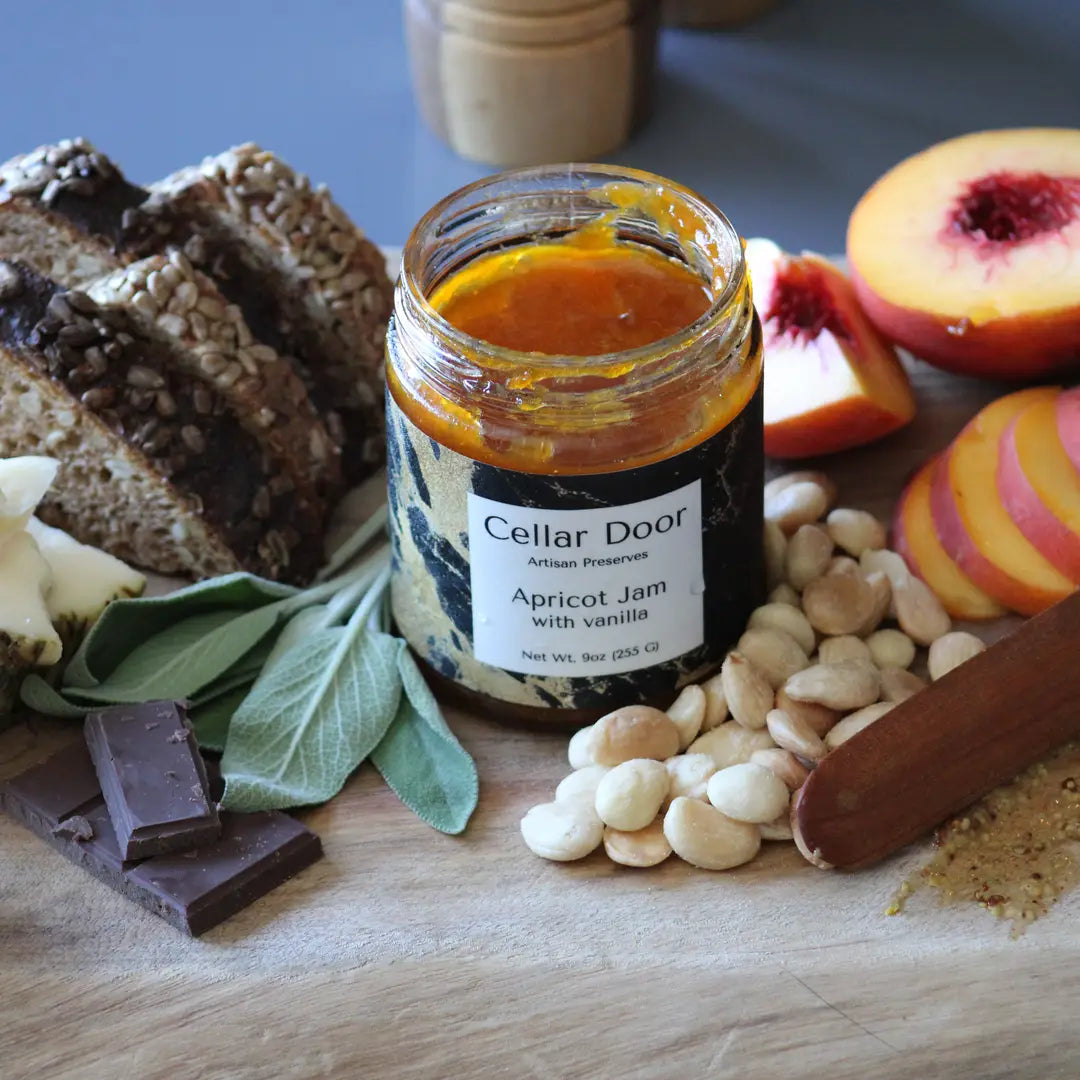 Apricot Jam with Vanilla